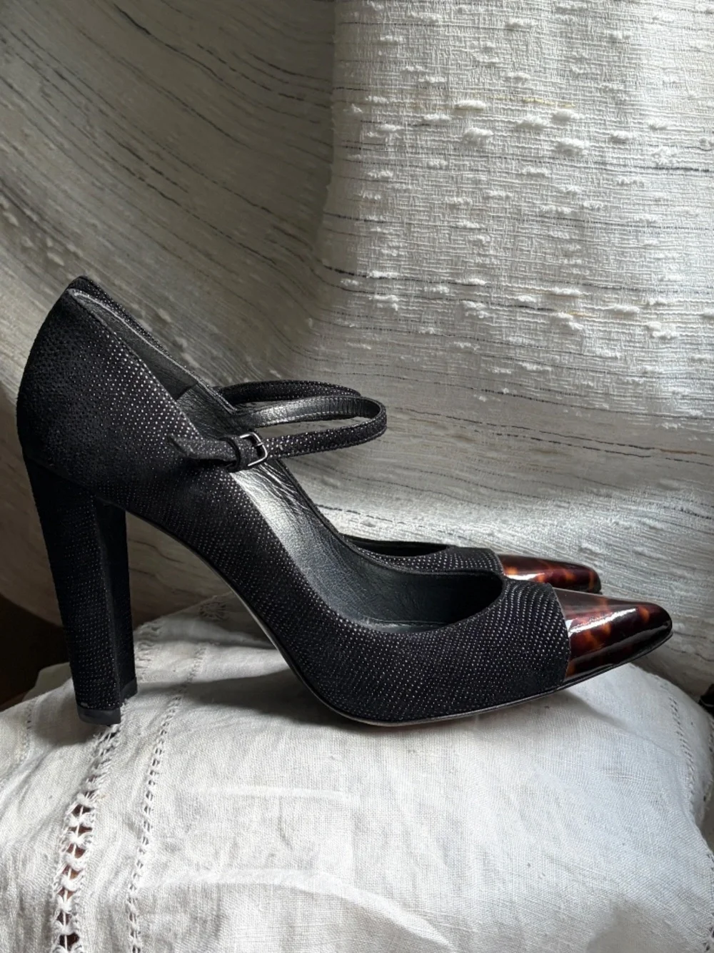 Stuart Weitzman stuart weitzman